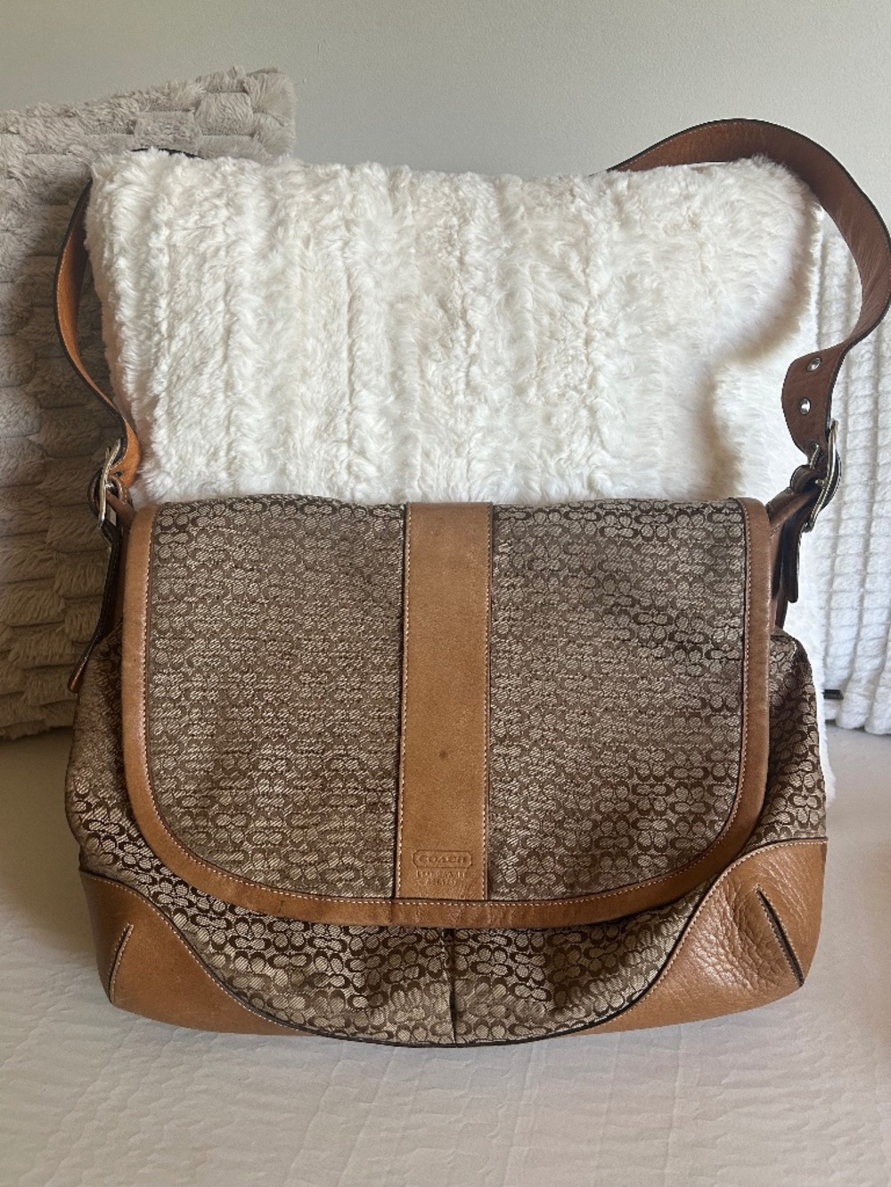 Y2K Vintage Coach Messenger Bag